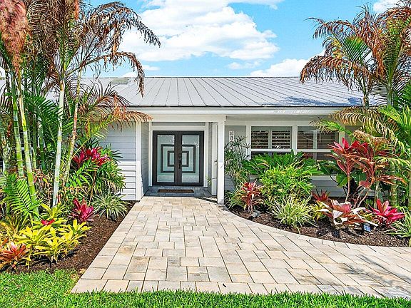 2nd image of 8331 SE Quail Ridge Way