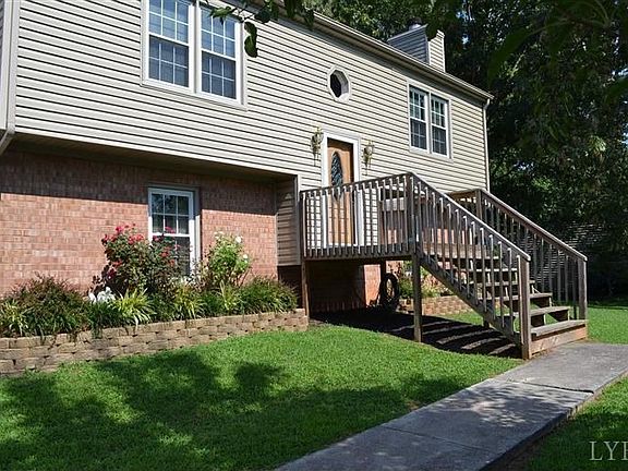 2nd image of 755 Willow Oak Ter