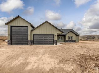 3333 Flight Deck Dr, New Plymouth, ID 83655