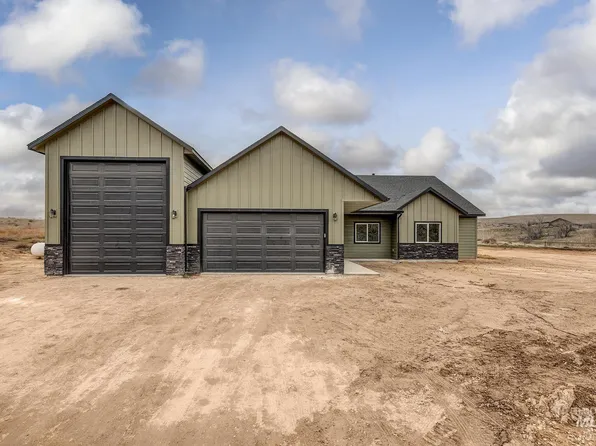 3333 Flight Deck Dr, New Plymouth, ID 83655