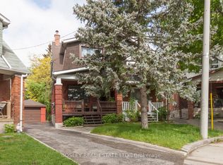 22 Martin Cres, Toronto, ON M4S 2V4