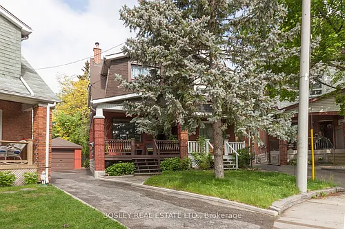 22 Martin Cres Photo 1