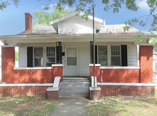 2808 Prairie Ave, Mattoon, IL 61938