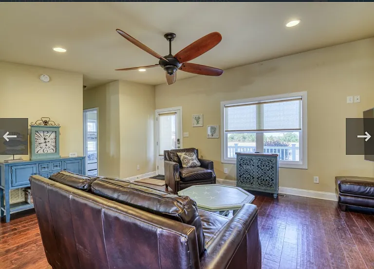 408 N Topsail Dr — Photo 10