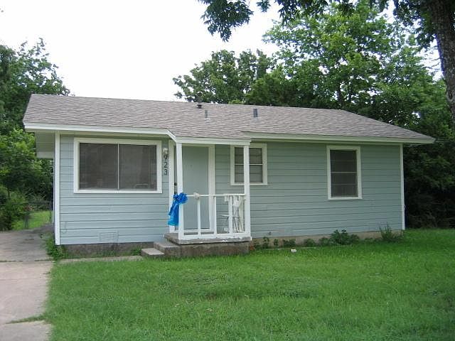1st image of 923 S Avenue B