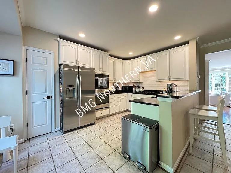 5654 Governors Pond Cir — Photo 6
