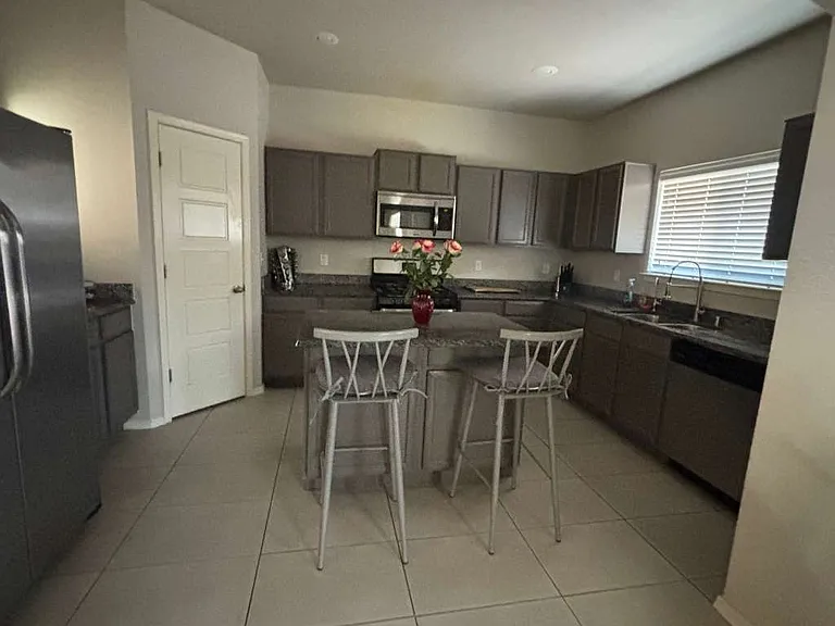 14467 Eastbrook Dr — Photo 3
