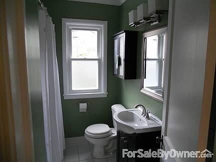 4th image of 512 Eaton Dr