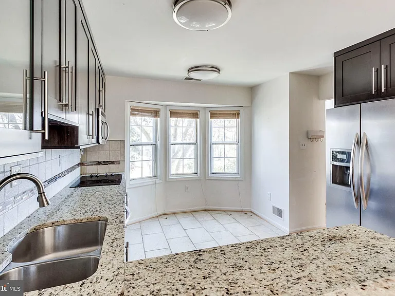 9977 Capperton Dr — Photo 16