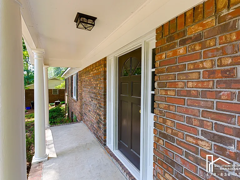 3979 Potomac Dr NW — Photo 3