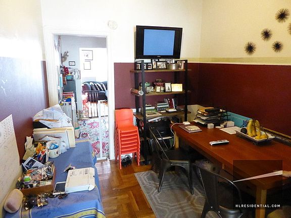 4th image of 579 Vanderbilt Ave APT 3