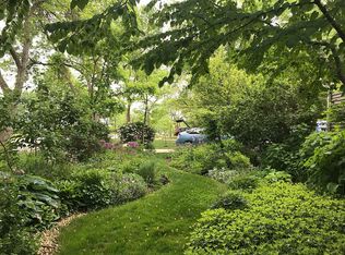 1971 Bolson Dr, Downers Grove, IL 60516