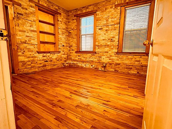 4th image of 1827 N Clybourn Ave APT 3