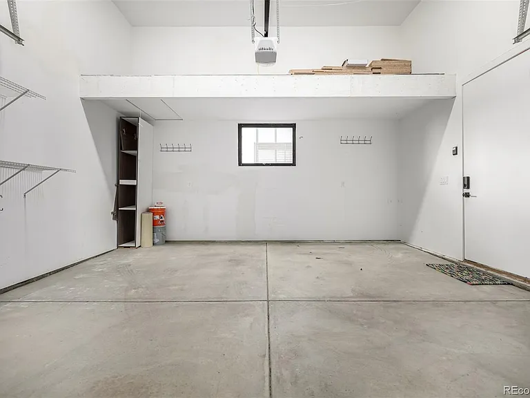 1734 Meade St — Photo 33