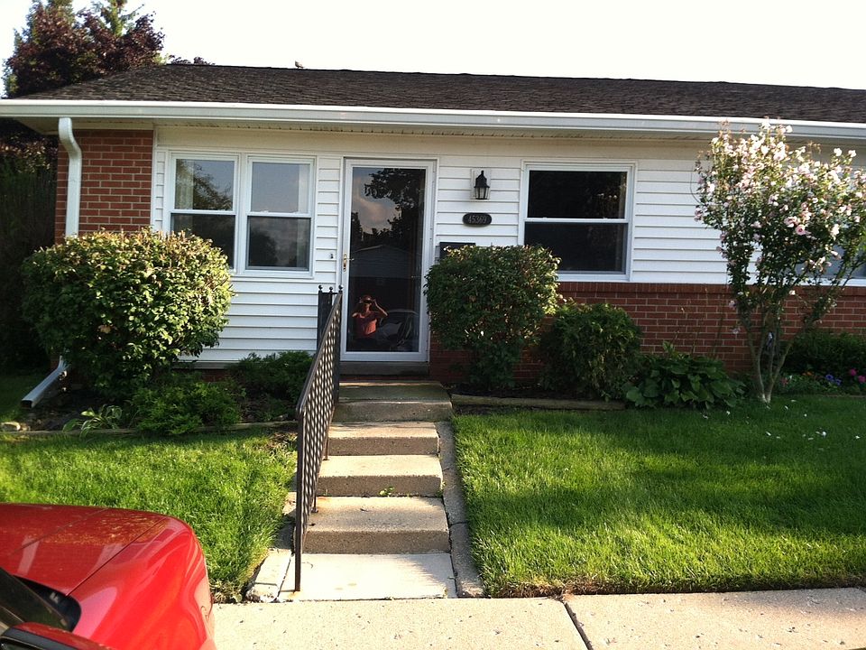 1st image of 45369 Kensington St