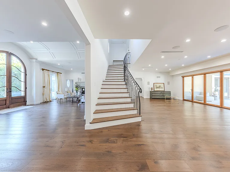 325 W Bellevue Dr — Photo 25