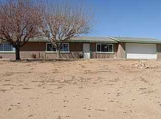 11122 10th St, Hesperia, CA 92345