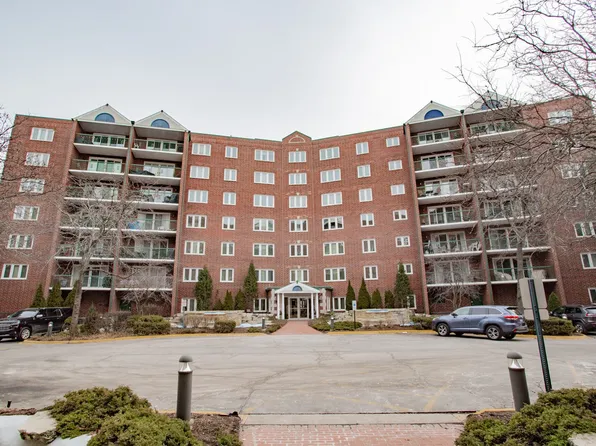 8540 W Foster Ave Unit 504, Norridge, IL 60706
