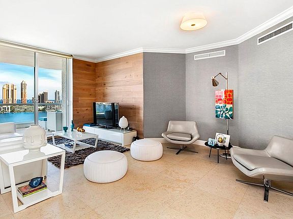 4th image of 6000 Island Blvd APT 2204