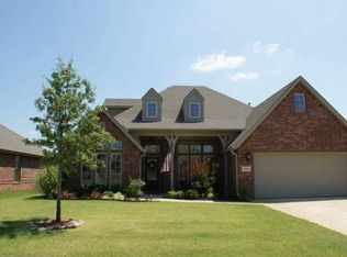 4101 SW Staverton Dr, Bentonville, AR 72713