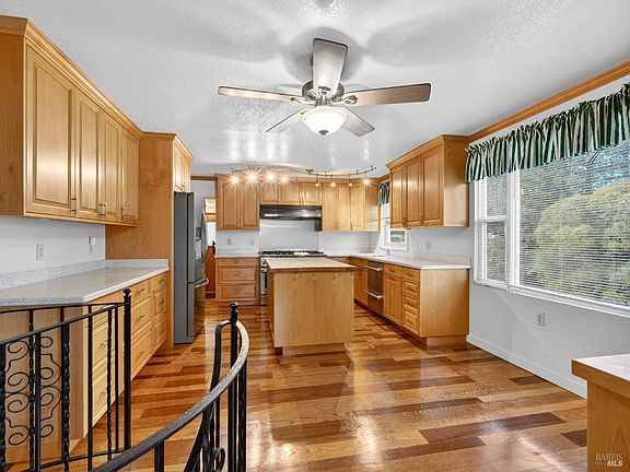 3rd image of 640 Dora Avenue
