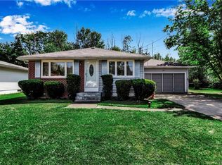 691 Hartley Dr, Angola, NY 14006
