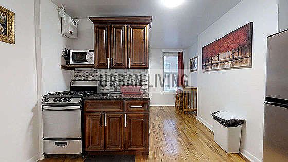 1st image of 304 W 40th St APT 6R