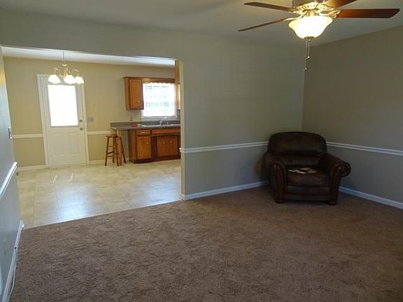 4th image of 1419 Amberwood Cir