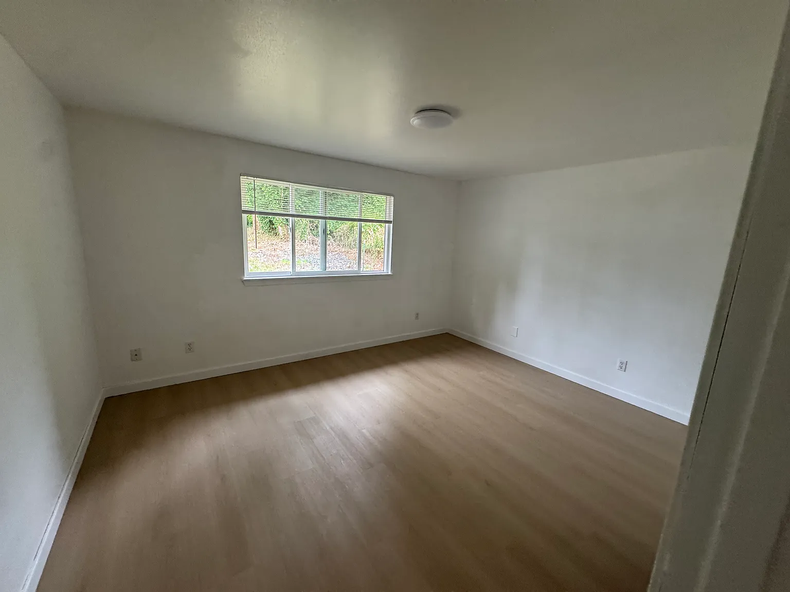 2 bed, 1112 sqft, $2,500 — Photo 3