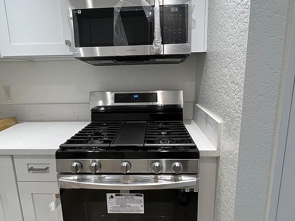 2nd image of 22848 Hilton Head Dr