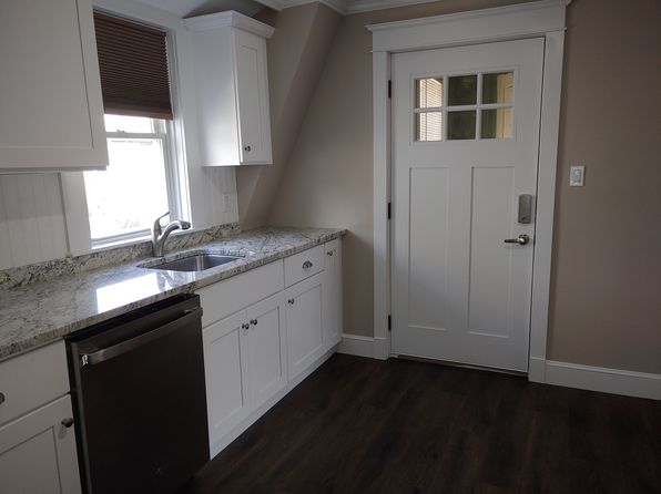 9 Cleveland St #2
