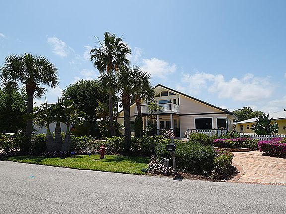 3rd image of 9090 SE Yacht Club Cir