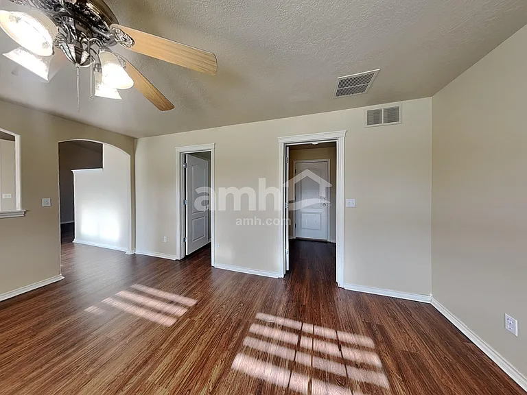 956 S Wild Yucca Ave — Photo 7