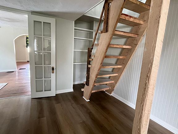 3rd image of 571 Maryland Ave