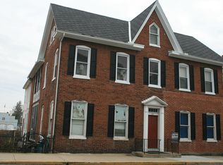 35 S Potomac St APT 4, Waynesboro, PA 17268