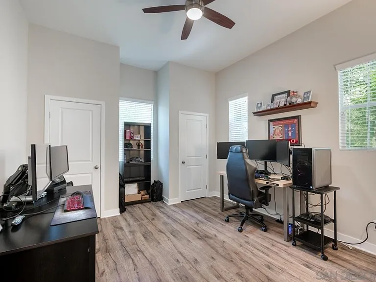8753 Boulder Ln — Photo 14