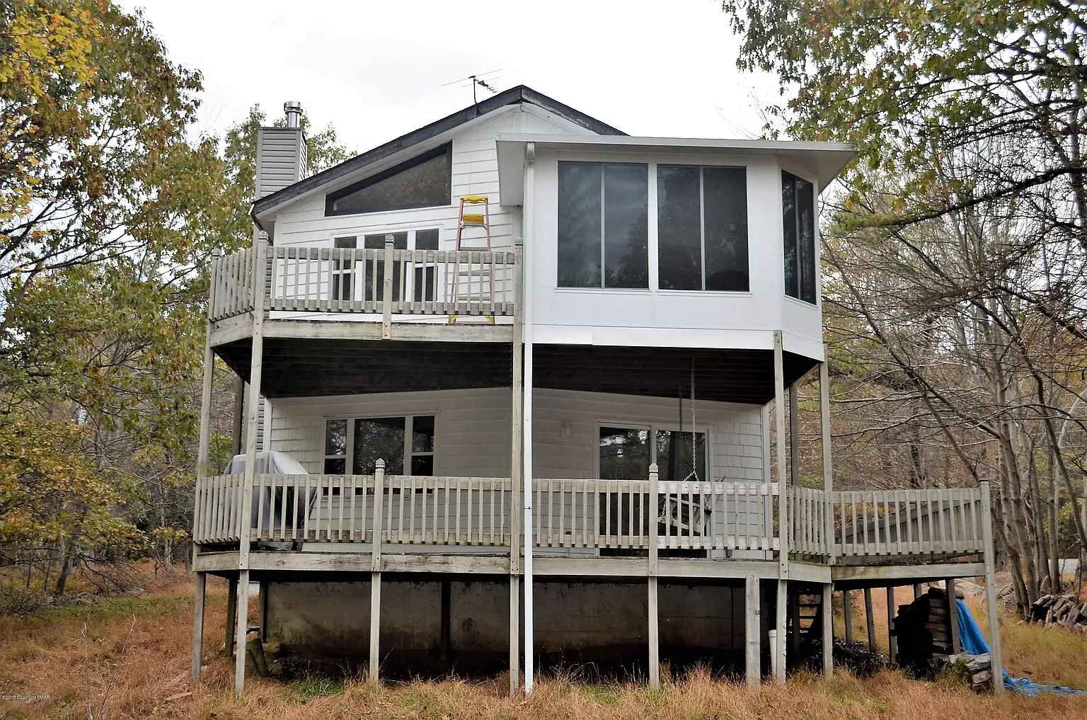 329 Birch Dr photo 1