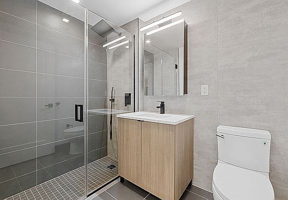 5th image of 63 Pitt St APT 6B