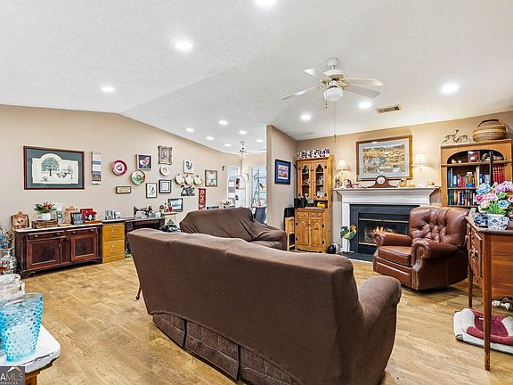 5th image of 2235 Old Hamilton Pl APT 400D