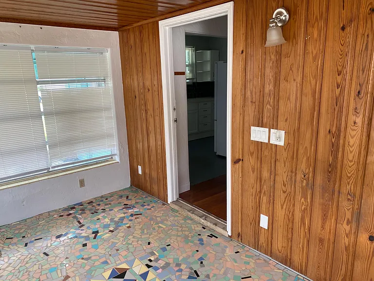 Sunroom off kitchen