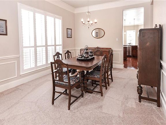 5th image of 8409 Port Royal Ln
