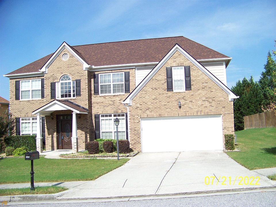 2nd image of 2333 Shady Maple Ln