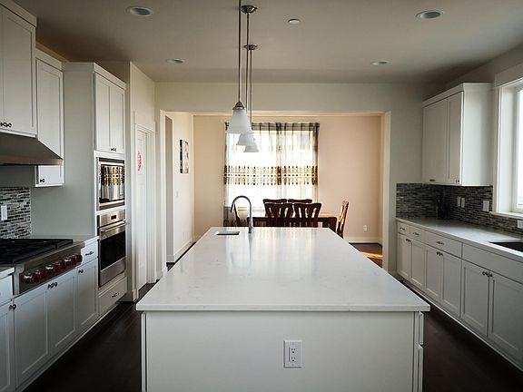 4th image of 7009 171st Ave SE