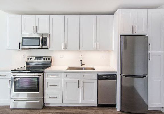 3rd image of 38-11 31st St #2