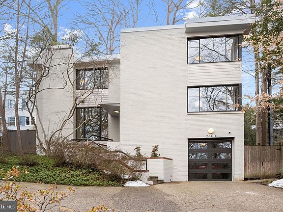 2nd image of 2400 44th St NW