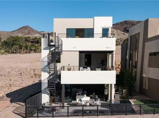46 Lakefront Dr, Henderson, NV 89011
