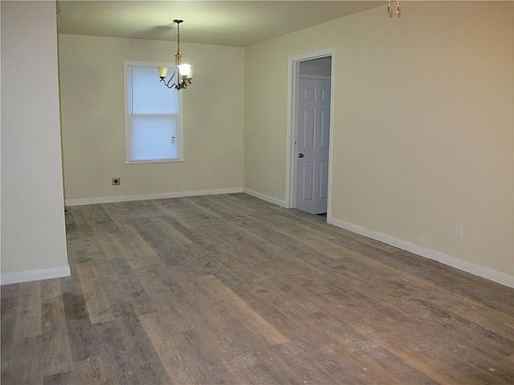 5th image of 1446 Miami Dr