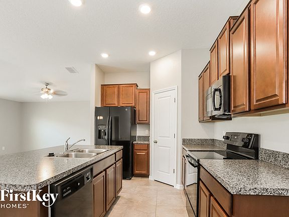 4th image of 9638 Sage Creek Dr
