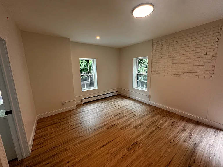 42 Johnston Ave #5 — Photo 4
