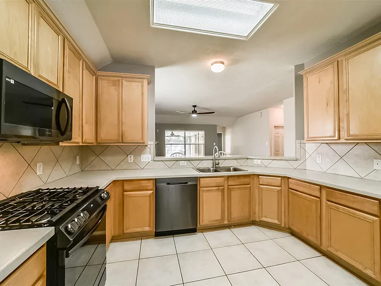 21341 Terreton Springs Dr — Photo 4